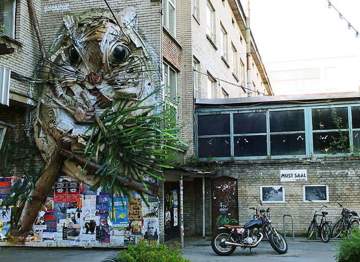 trash-animal-sculpture-artur-bordalo-9-57ea1bb751621__700