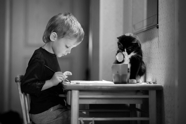 children-need-a-cat-in-their-life-14