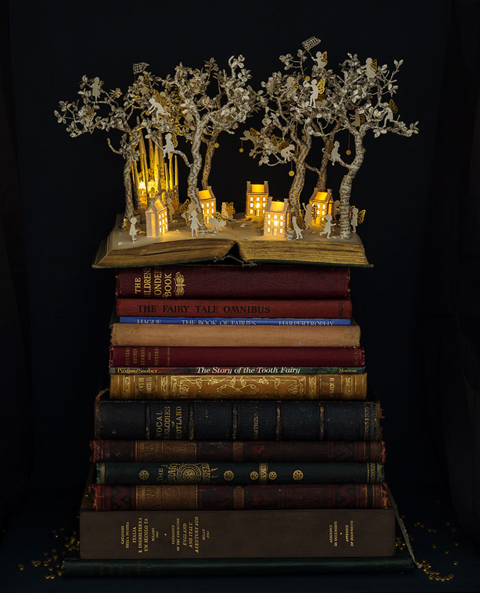 illuminated-book-sculpture-su-blackwell-9-57ee498746068__700