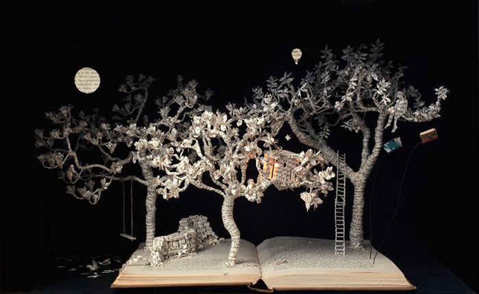 illuminated-book-sculpture-su-blackwell-24-57ee49a551a9a__700
