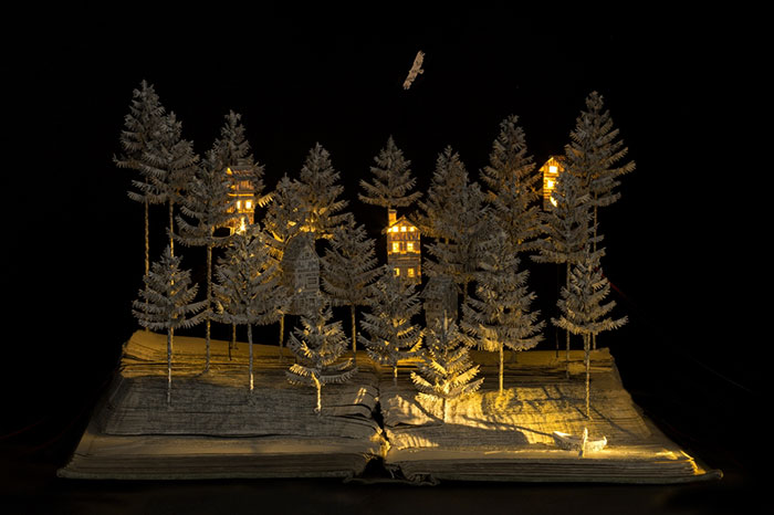 illuminated-book-sculpture-su-blackwell-13-57ee498e18d5a__700