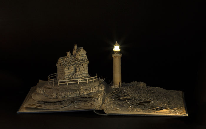 illuminated-book-sculpture-su-blackwell-12-57ee498c8d080__700