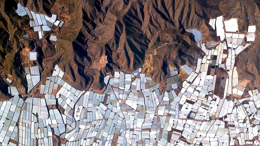 satellite-aerial-photography-daily-overview-benjamin-grant-81-5816f7812f3a1__880