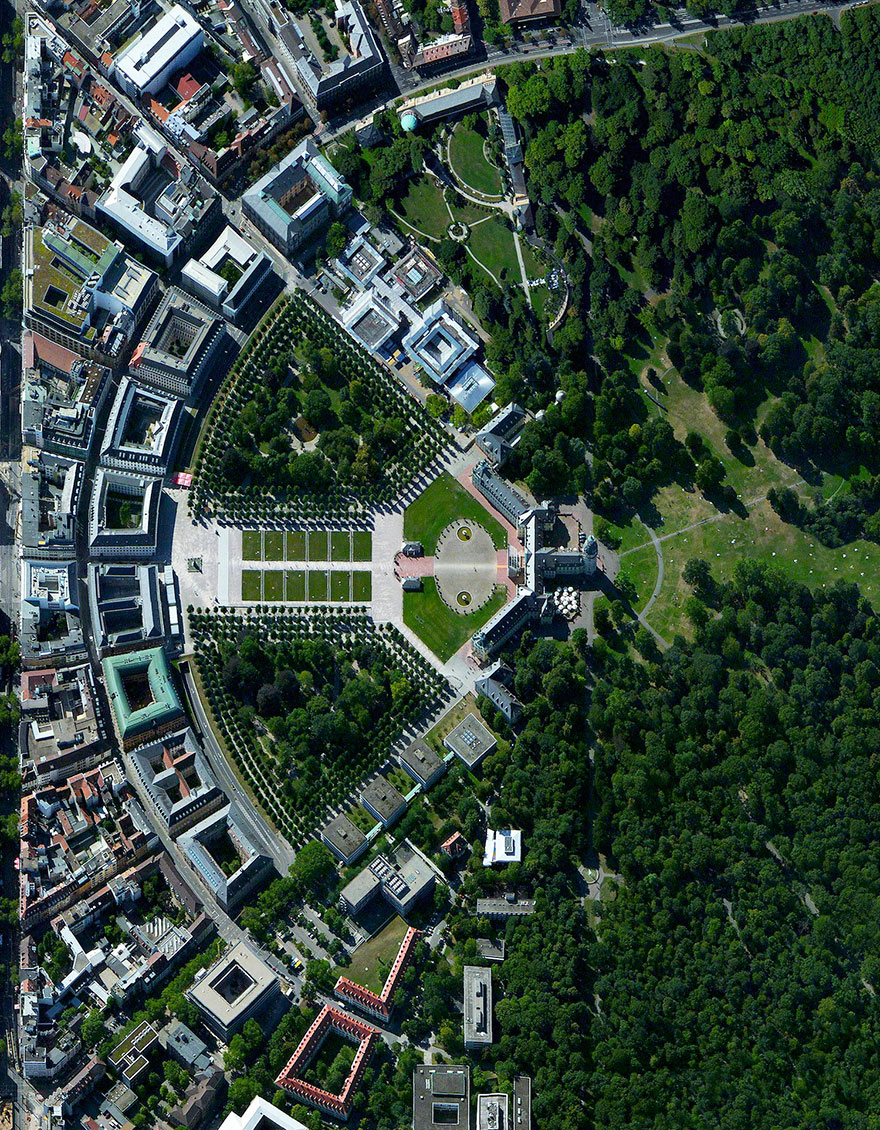 satellite-aerial-photography-daily-overview-benjamin-grant-33-5816f68b5e6f3__880