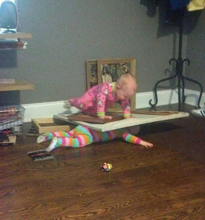 funny-baby-parenting-moments-33-57fcce3e6aa15__700
