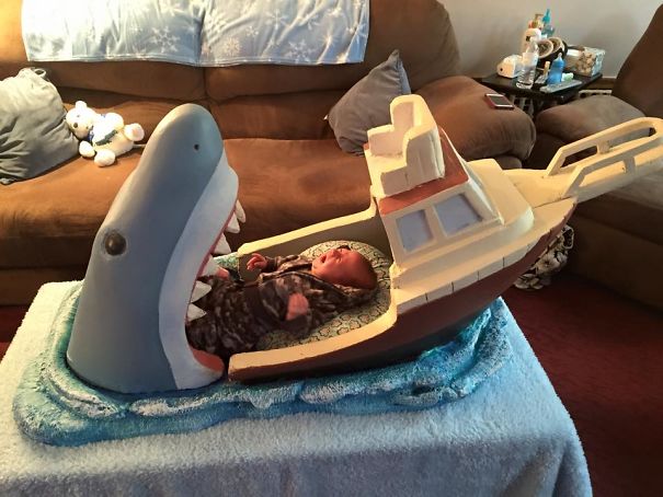 funny-baby-parenting-moments-24-57fcce2338952__605