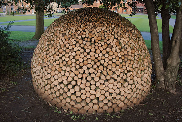 creative-wood-pile-stacking-art-17-581769976af95__605