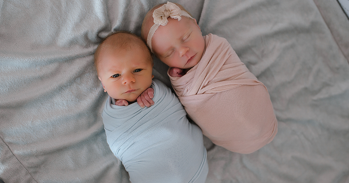 twin-photoshoot-newborn-final-moments-william-brentlinger-lindsey-brown-fb