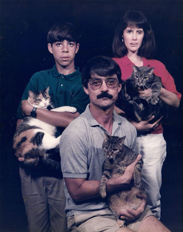 men-pose-cats-funny-vintage-10-5885f7967f8cb__605