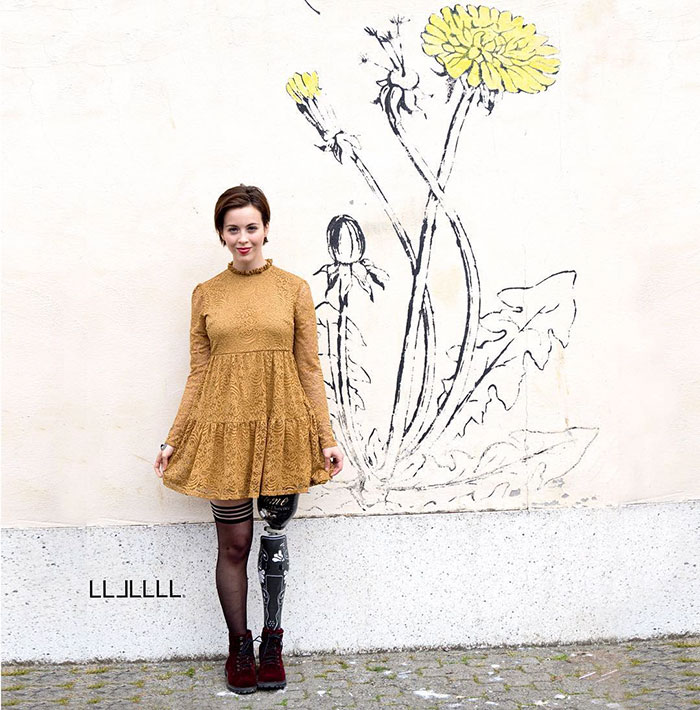 stylish-leg-prosthetics-alleles-studio-83