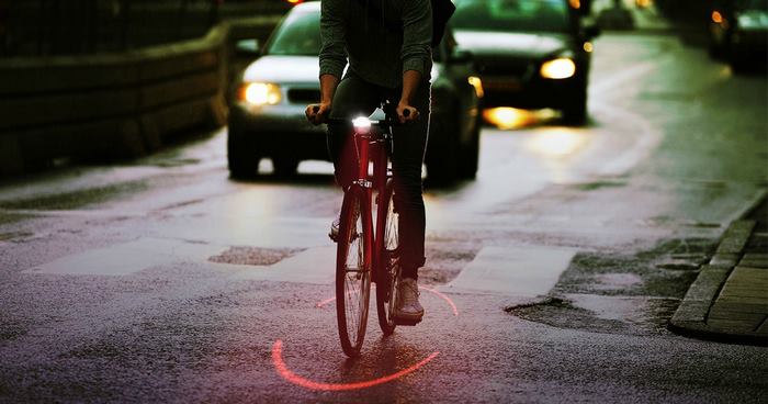 bicycle-safety-ring-red-light-bikesphere-michelin-1-1