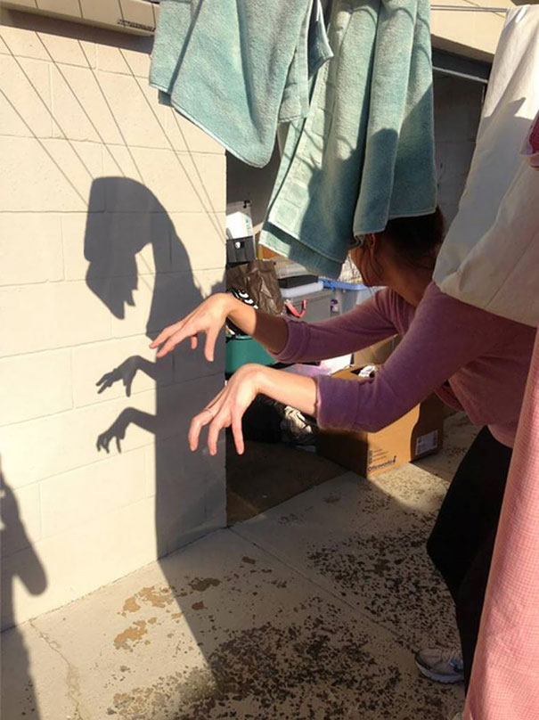 f980df8578a8d71631764e51c5e43572_shadows-not-like-objects-162-594bbd7bae915__605