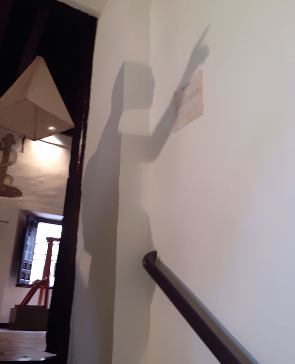 b5979900b0108a6d62eb506f8415305a_Shadows-Not-Like-Objects-125-594ba5f089020__605