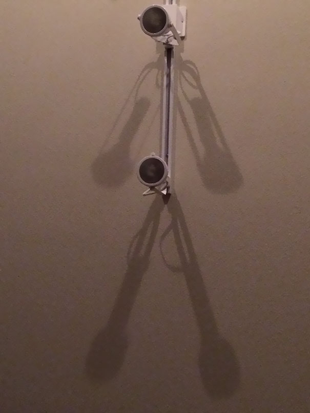 61476eb9002ee61501cf1c875c712bcd_Shadows-Not-Like-Objects-128-594ba8358cafb__605