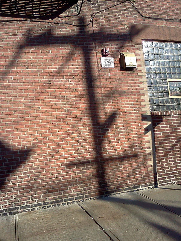 18e757e46872a54d4b5cb0586012921d_Shadows-Not-Like-Objects-113-594b8d4c6cf95__605