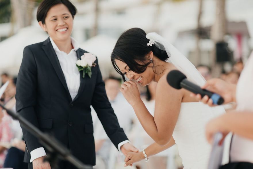 lgbt-wedding-pictures-7-59356889e9af9__880
