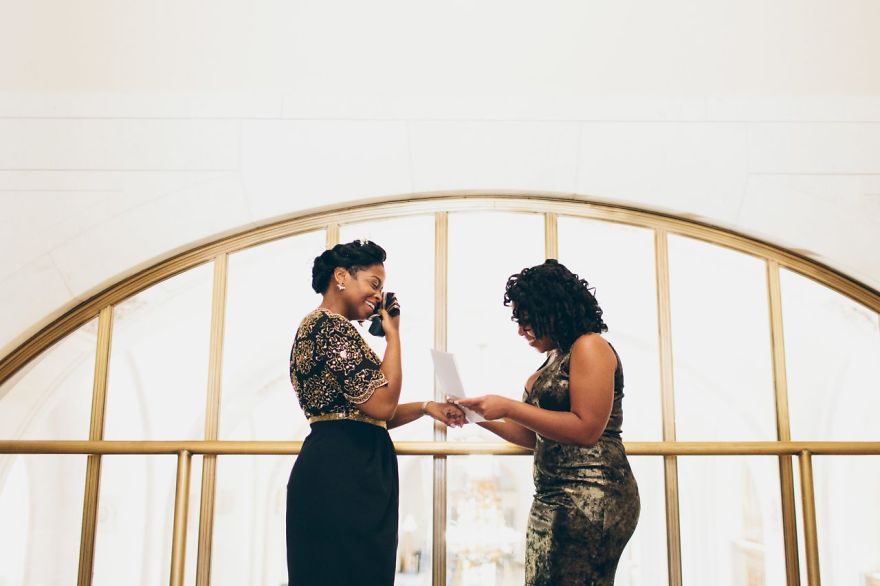 lgbt-wedding-pictures-15-593568985a57e__880