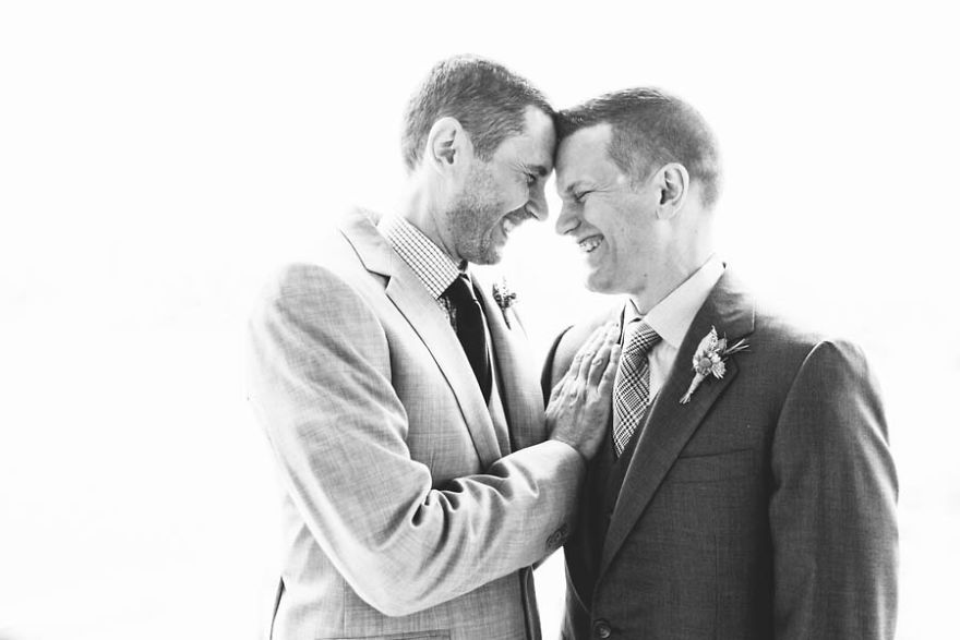 lgbt-wedding-pictures-50-59358fa5a0891__880