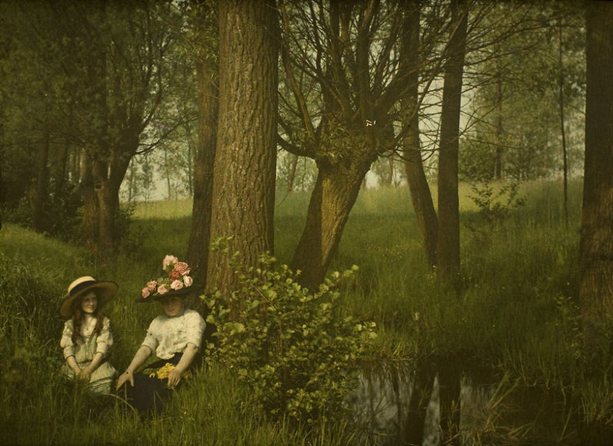 first-color-photos-vintage-old-autochrome-lumiere-auguste-louis-593e8293a9601__880