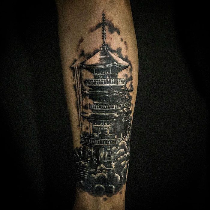 f4ae4a95a44da07373bbaa0e78de4b27_architecture-tattoo-ideas-267-5965d622d073f__700