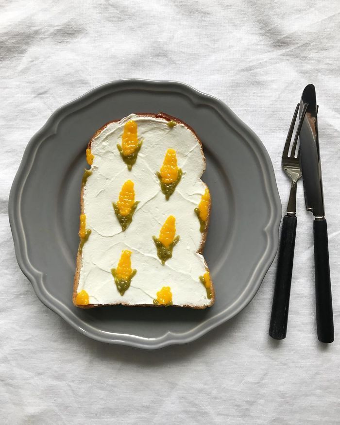 Cette artiste japonaise transforme le pain grillé en chefs-d'œuvre artistiques Cette artiste japonaise transforme le pain grillé en chefs-d'œuvre artistiques