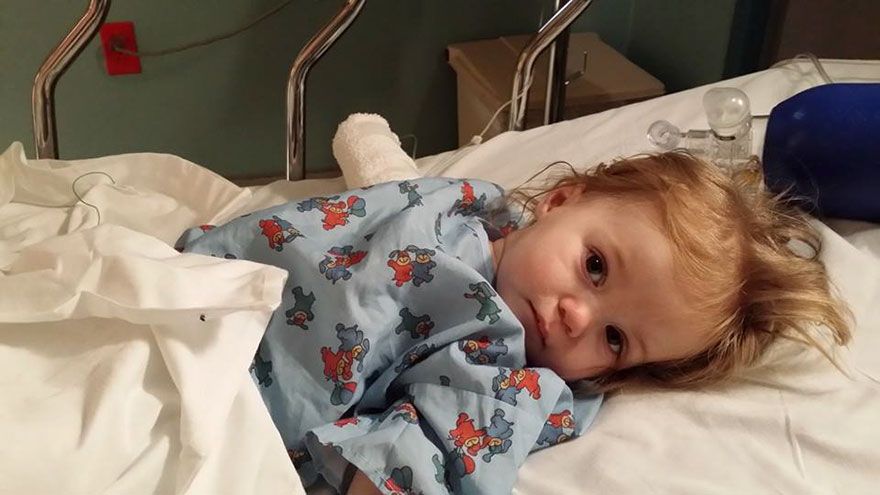 Une fillette de 5 ans veut épouser son meilleure ami avant sa 4e chirurgie à cœur ouvert, les parents organisent la plus douce séance photo Une fillette de 5 ans veut épouser son meilleure ami avant sa 4e chirurgie à cœur ouvert, les parents organisent la plus douce séance photo