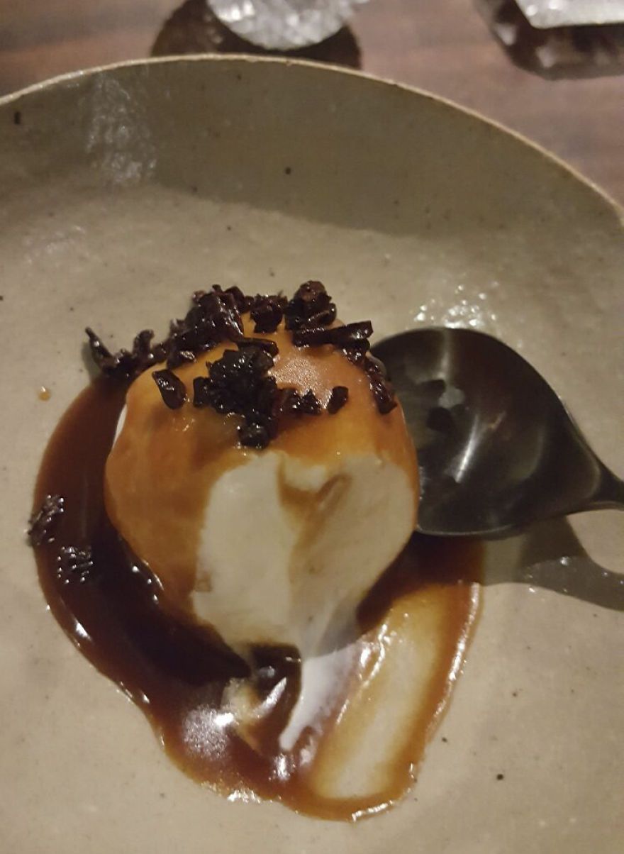 Voilà à quoi ressemble un repas de 600 $ pour 1 personne dans l'un des restaurants les plus chers d'Amérique Voilà à quoi ressemble un repas de 600 $ pour 1 personne dans l'un des restaurants les plus chers d'Amérique