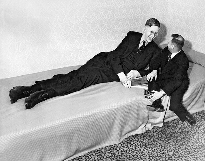 Quelqu'un a trouvé des images rares de l'homme le plus grand qui ait jamais vécu, c'est surréaliste. Quelqu'un a trouvé des images rares de l'homme le plus grand qui ait jamais vécu, c'est surréaliste.