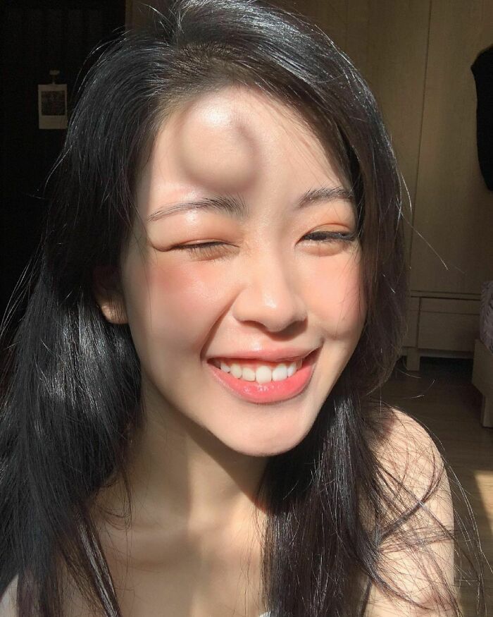 108 Times People Spotted Shadows Of Things That Look Deceiving And Just Had To Take A Pic Of Them