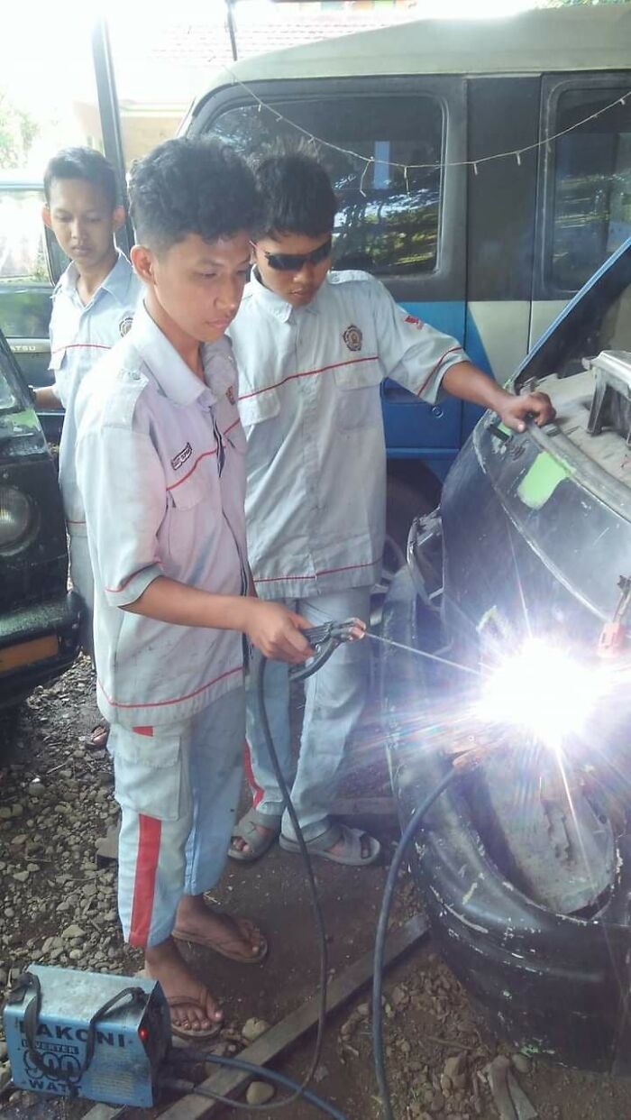 83 Of The Worst Work Safety Examples Ever, As Shared In An Online Group Dedicated To Them (New Pics)