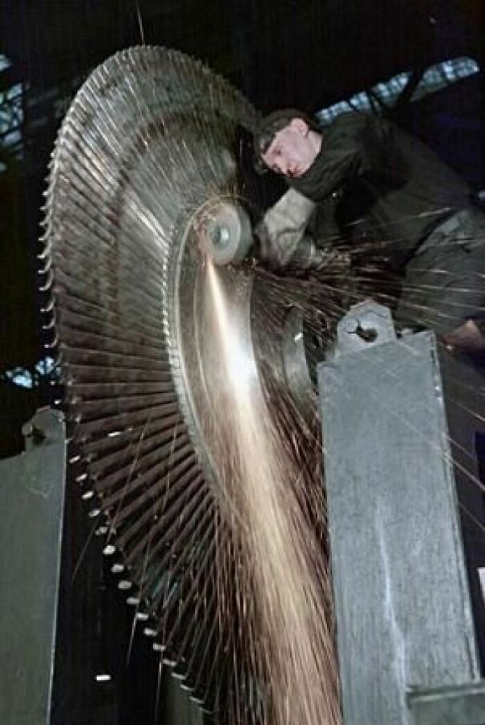 83 Of The Worst Work Safety Examples Ever, As Shared In An Online Group Dedicated To Them (New Pics)