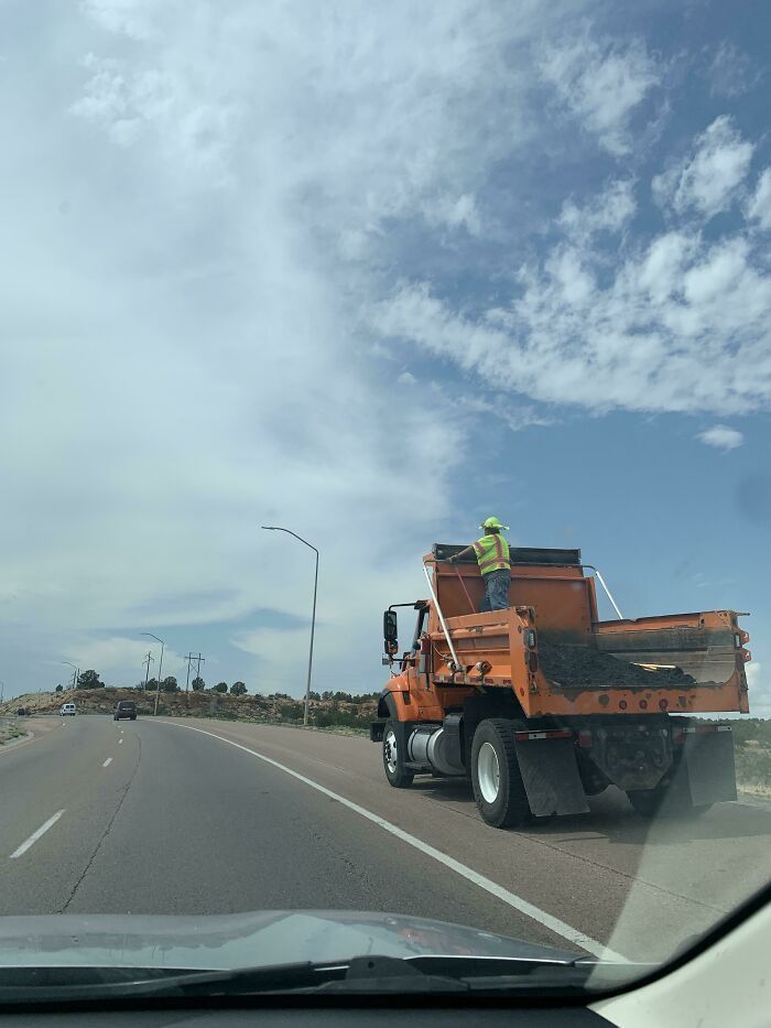 83 Of The Worst Work Safety Examples Ever, As Shared In An Online Group Dedicated To Them (New Pics)