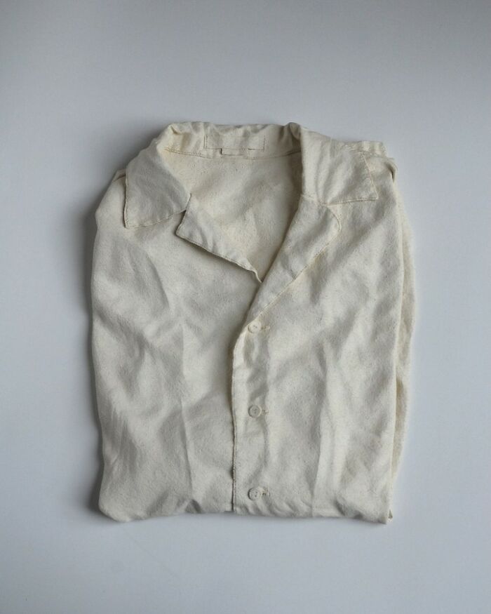 This Japanese Artist Uses Soft Clay To Carve Out Hyper-Realistic Clothing And Accessories (30 Pics)