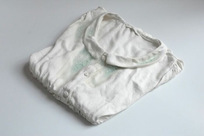 This Japanese Artist Uses Soft Clay To Carve Out Hyper-Realistic Clothing And Accessories (30 Pics)