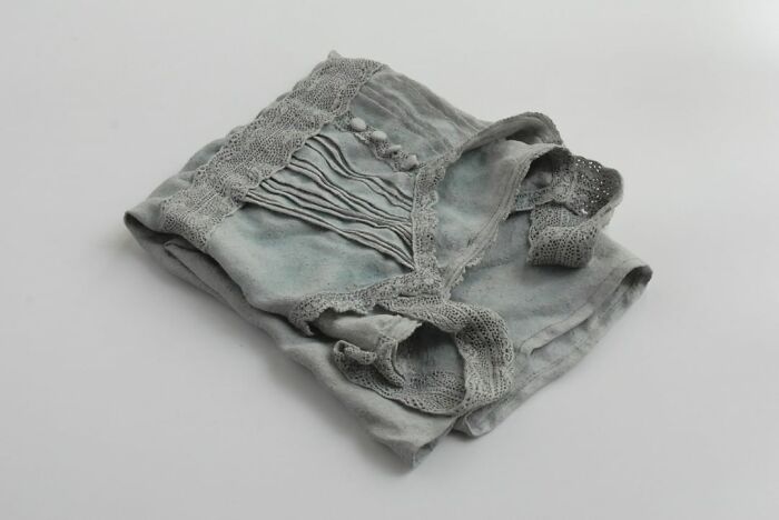 This Japanese Artist Uses Soft Clay To Carve Out Hyper-Realistic Clothing And Accessories (30 Pics)