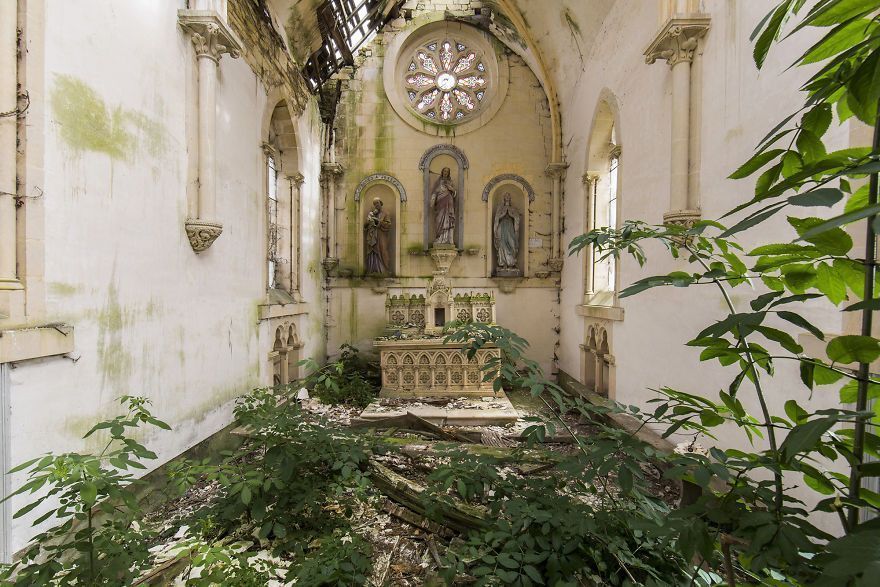 I Travel The World To Capture Amazing Pictures Of Nature Taking Back Abandoned Places
