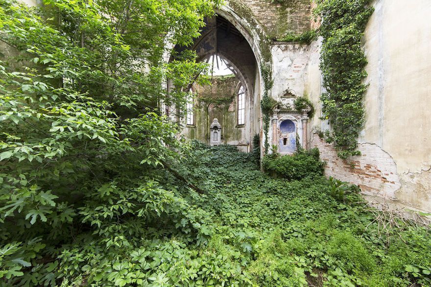 I Travel The World To Capture Amazing Pictures Of Nature Taking Back Abandoned Places