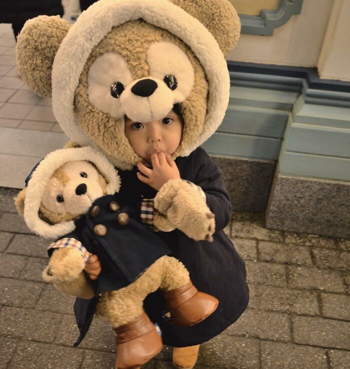 These Kids Get Dressed Up In Hand-Crafted Costumes And They Look Adorable In Them (60 Pics)