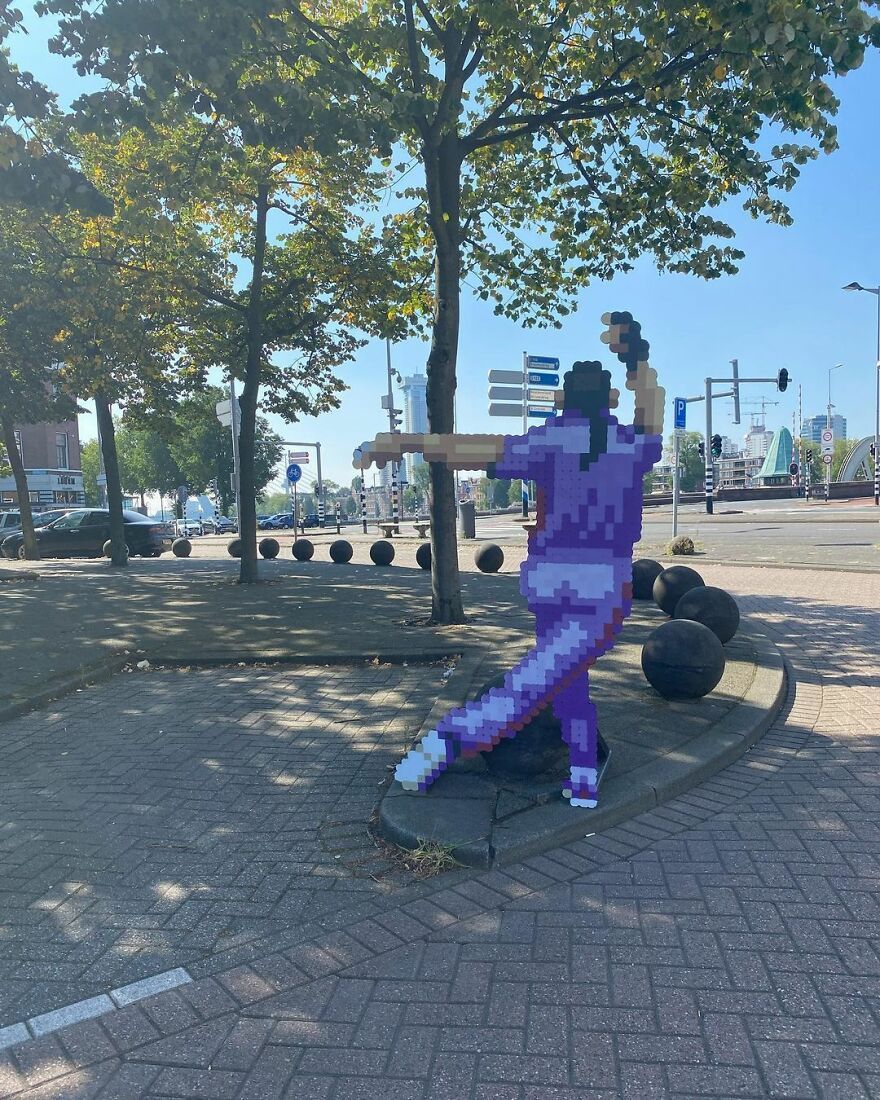 Artist ‘Vandalizes’ The Streets With His Fun And Unique Pixel Art (30 Pics)