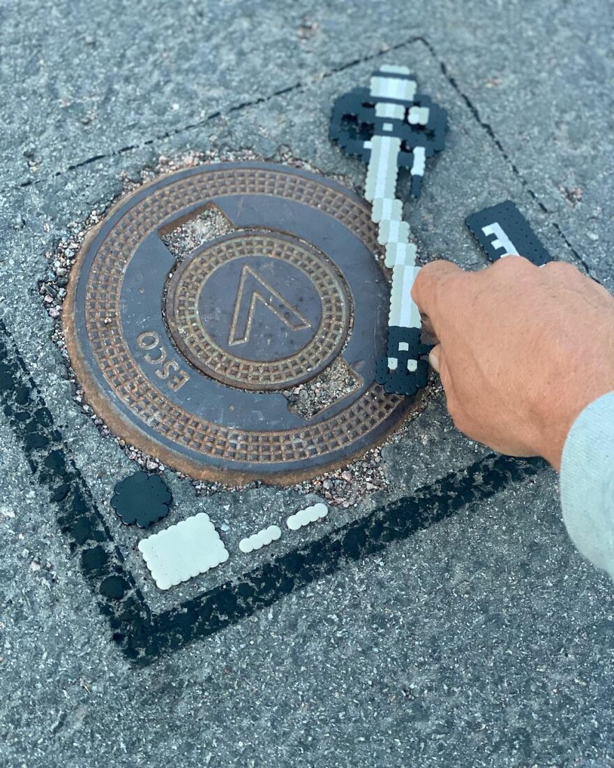Artist ‘Vandalizes’ The Streets With His Fun And Unique Pixel Art (30 Pics)