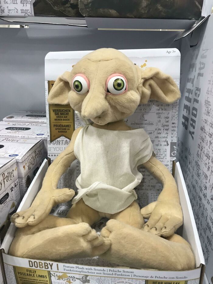 Ce jouet dobby tout à fait terrifiant que j’ai trouvé dans la gamme, au Royaume-Uni.