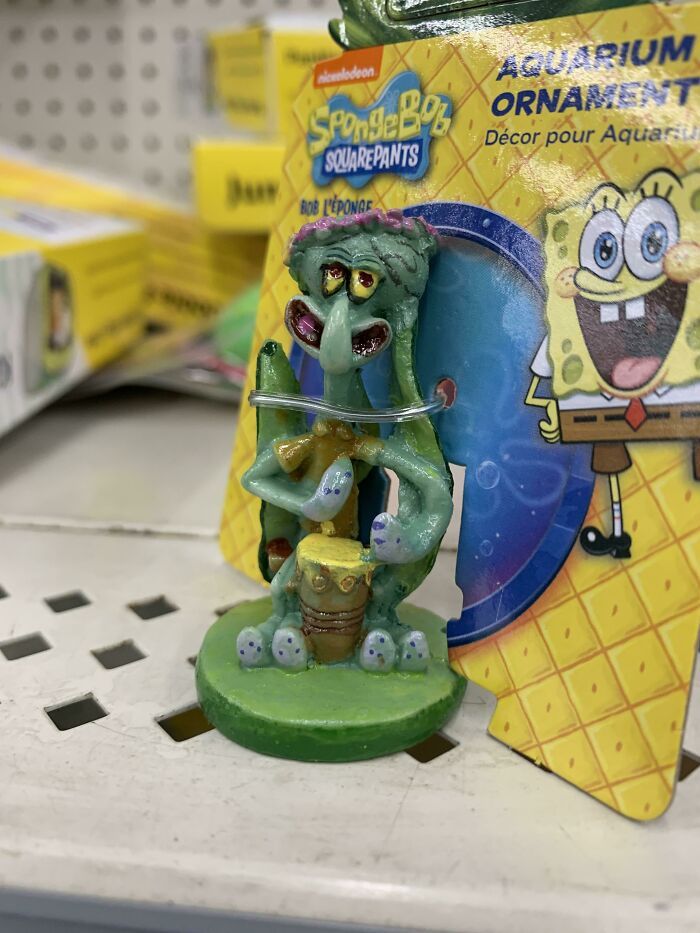 c’est un jouet squidward chez walmart