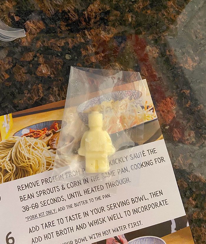 notre kit de ramen était accompagné d’un beurre de bonhomme lego