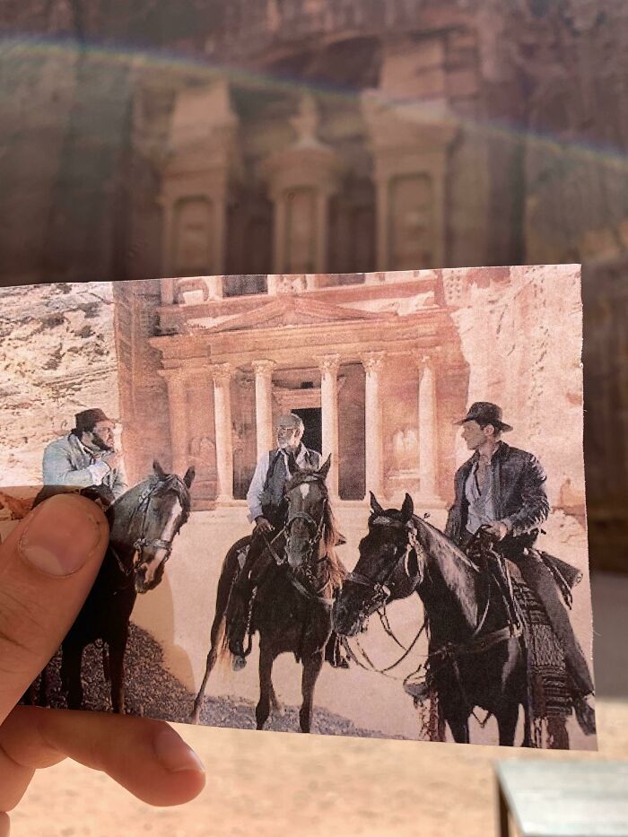 je suis allée à petra, en jordanie ; où ils ont filmé indiana jones et la dernière croisade