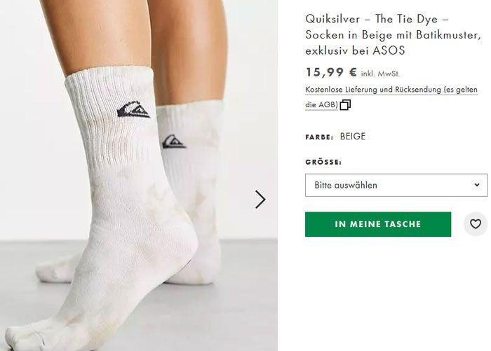 Sur asos Allemagne, tu peux acheter des chaussettes avec ce merveilleux motif batik. Seulement 19$ pour une paire de chaussettes neuves, qui ont l’air complètement utilisées et sales.