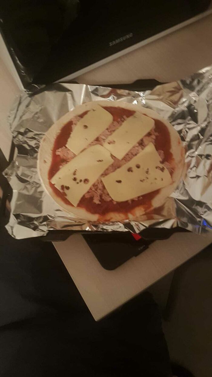 cette “pizza” que mon copain a faite