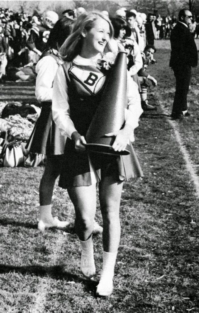 meryl streep pendant ses jours de pom-pom girl à l’école secondaire bernards, bernardsville, nj, 1966
