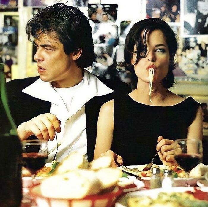 benicio del toro & parker posey – 1995