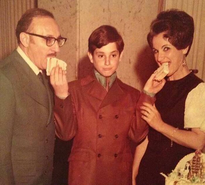 bob saget adolescent avec ses parents, circa 1969 ou 1970