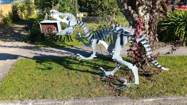 boîte aux lettres t-rex de nouvelle zélande